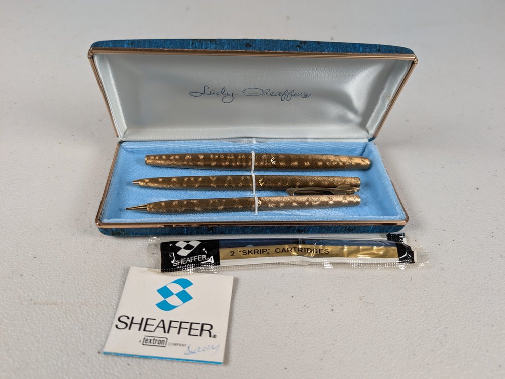Lady Sheaffer Desk Set Writing Instruments