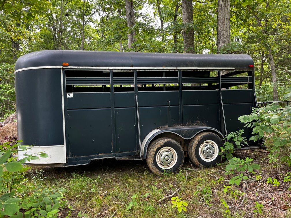 1990 Valley Stock Trailer