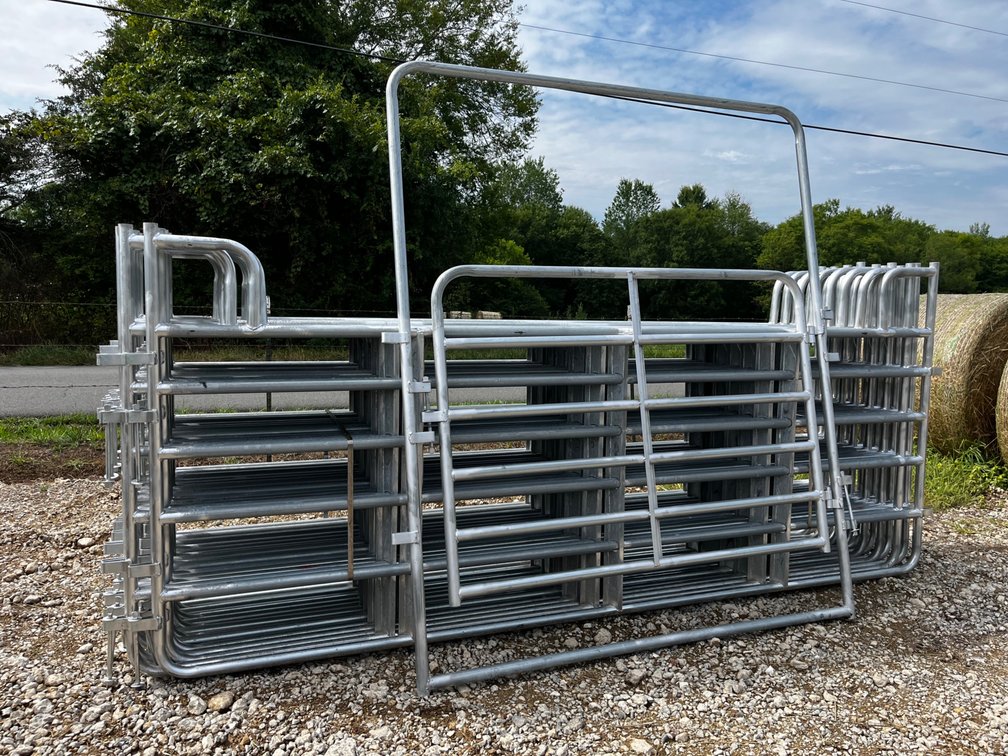 (16) C&W Fifteen 12’ Galvanized Panels and 6’ Walk thru gate