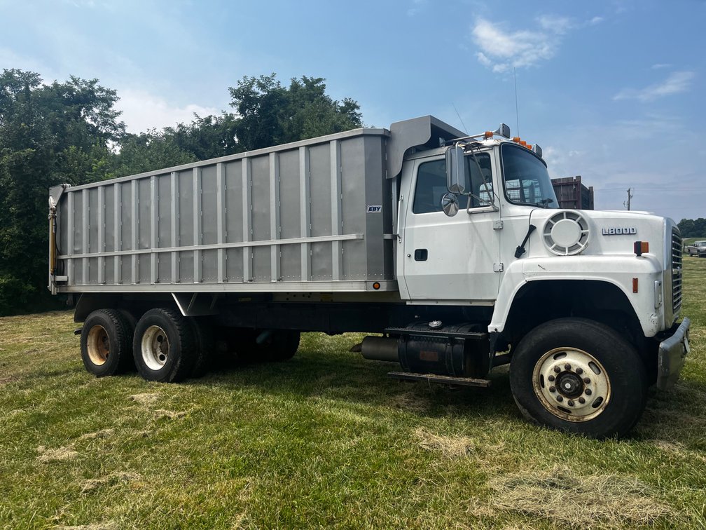 1995 Ford LNT8000 Truck with Eby Dump Body