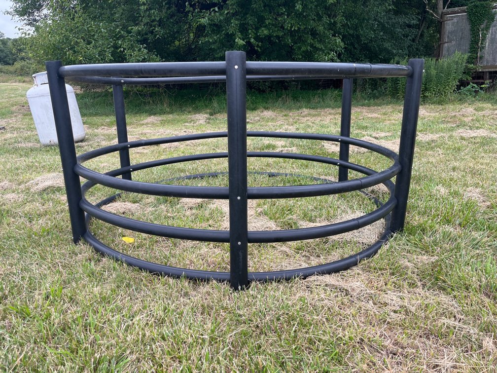 Poly Hay Ring