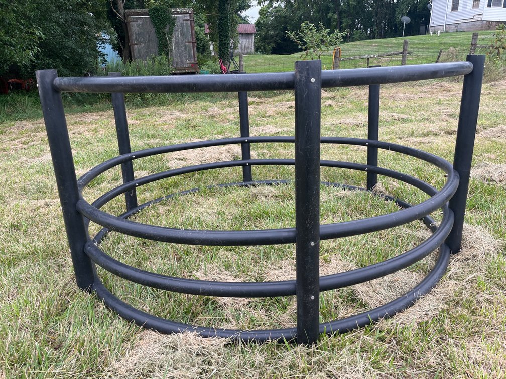 Poly Hay Ring