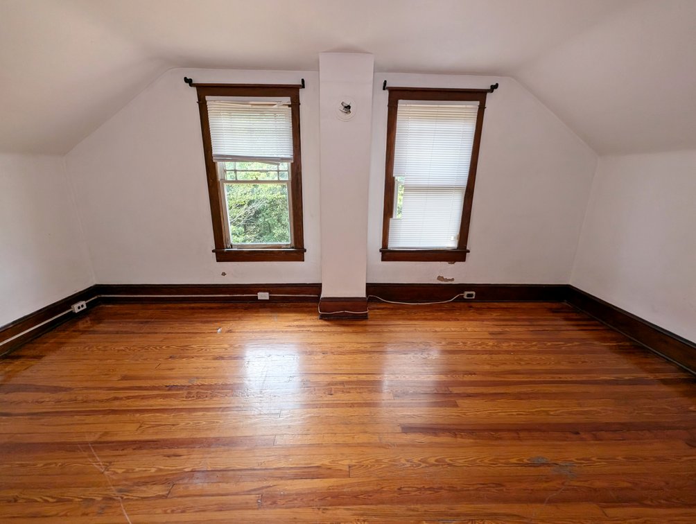 Image for 3 Bedroom Home and Commercial Garage Zoned B2 Harrisonburg VA