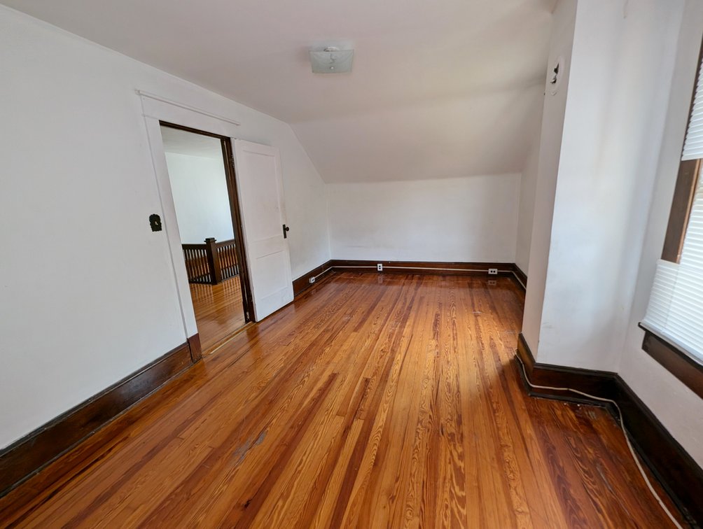 Image for 3 Bedroom Home and Commercial Garage Zoned B2 Harrisonburg VA