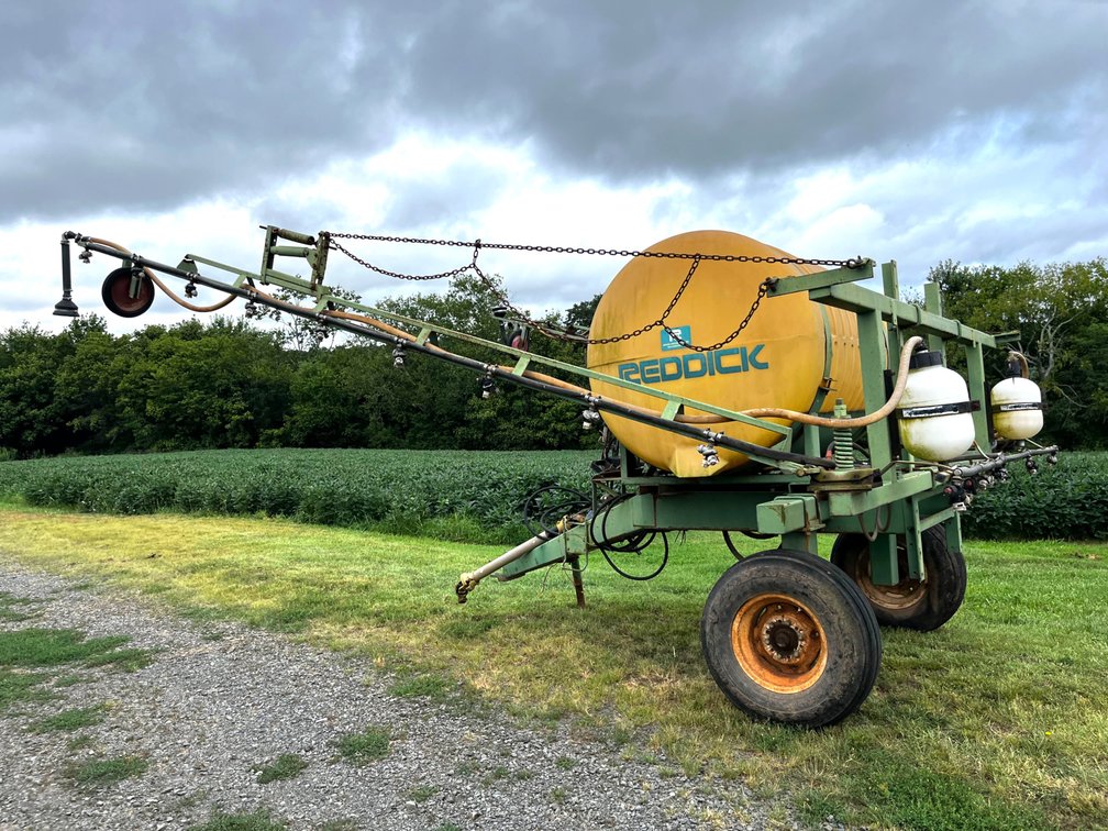 Reddick Pull Type Sprayer