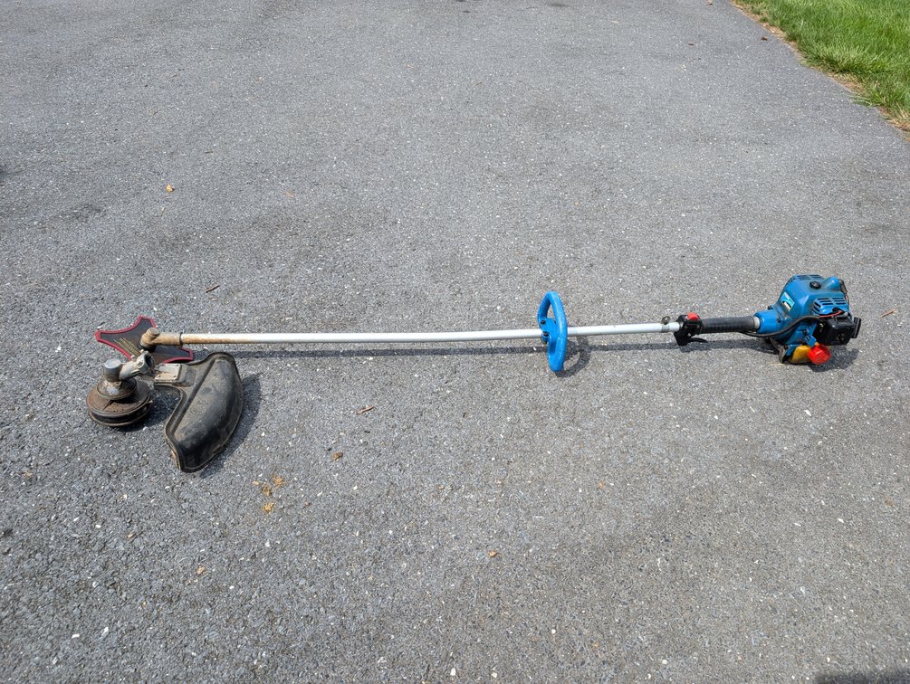 Shindaiwa T230X Trimmer With Blade