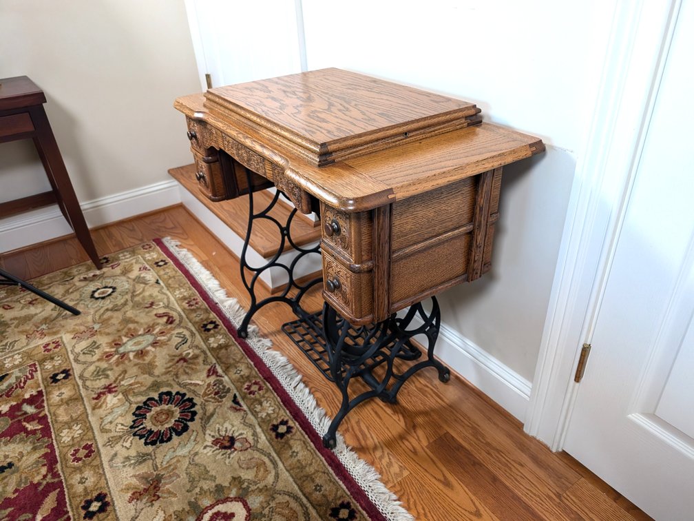 Antique Tredle Sewing Machine 
