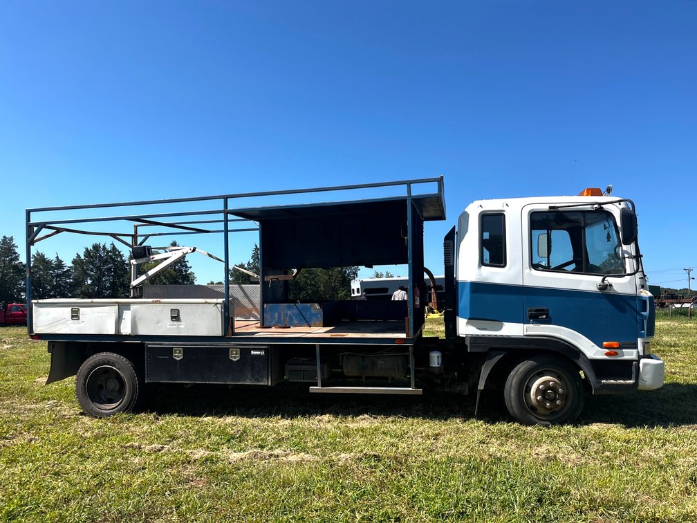 2000 Bering MD26M Truck 