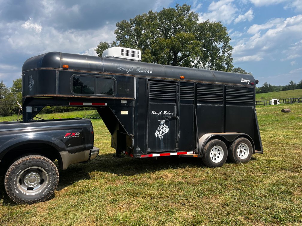 2000 Valley Horse Trailer