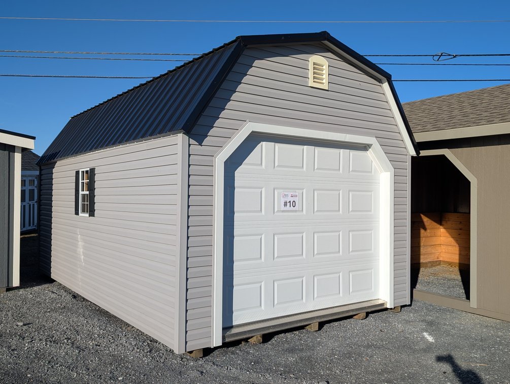 12x20x7 Classic Barn Vinyl- HB25116
