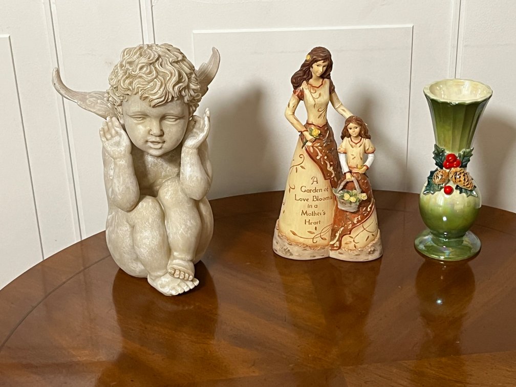 Elements Mother & Daughter Figurine, Cherub, & Iridescent Vase
