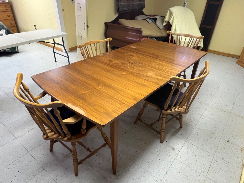Wood Extendable Dining Table & 4 Windsor-Style Chairs