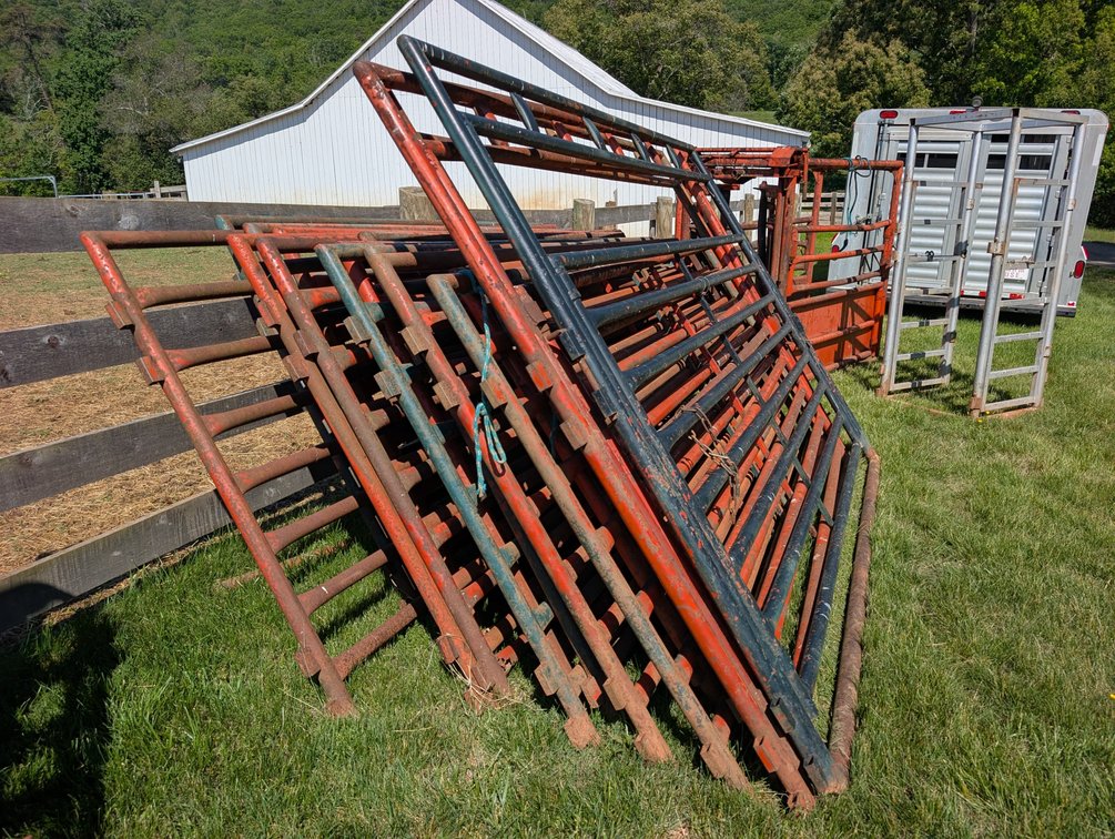 Livestock Corral Panels & Gates