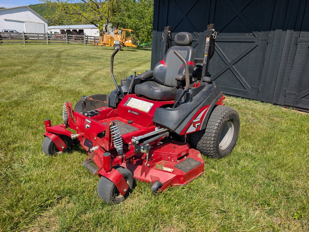 2018 FERRIS IS 3200Z Zero-Turn Mower