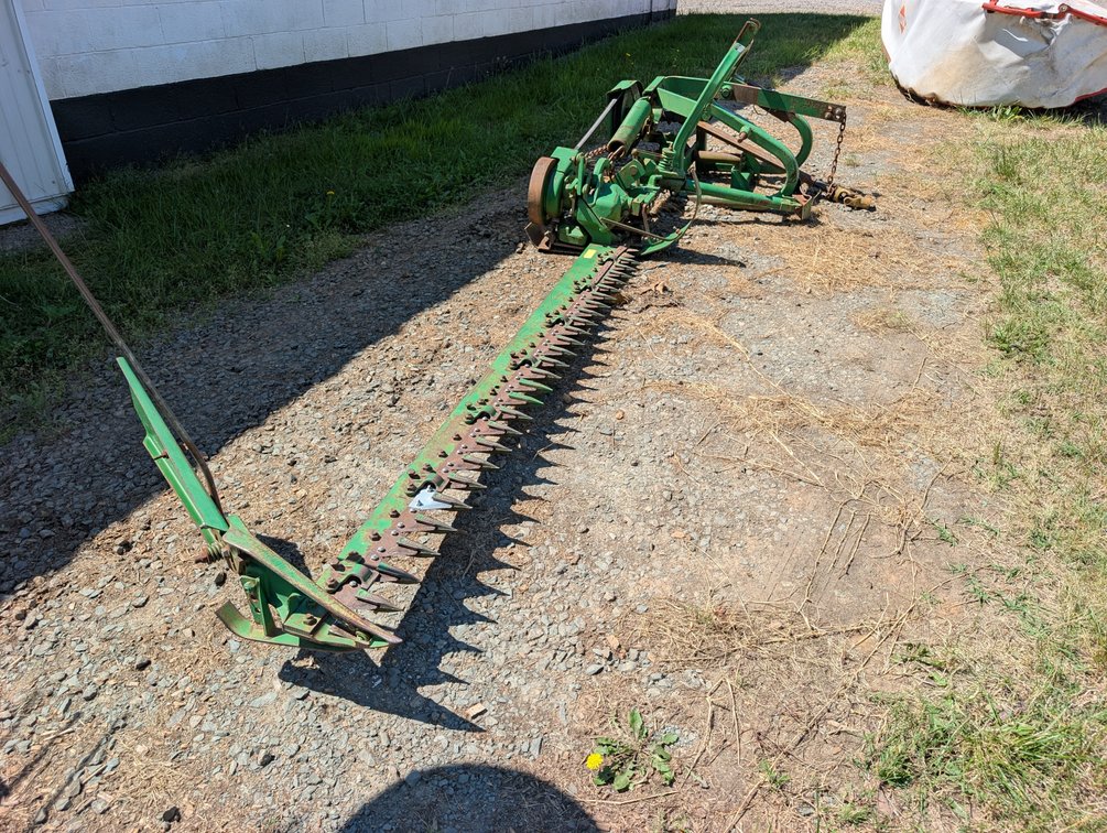 John Deere 350 Sickle Bar Mower