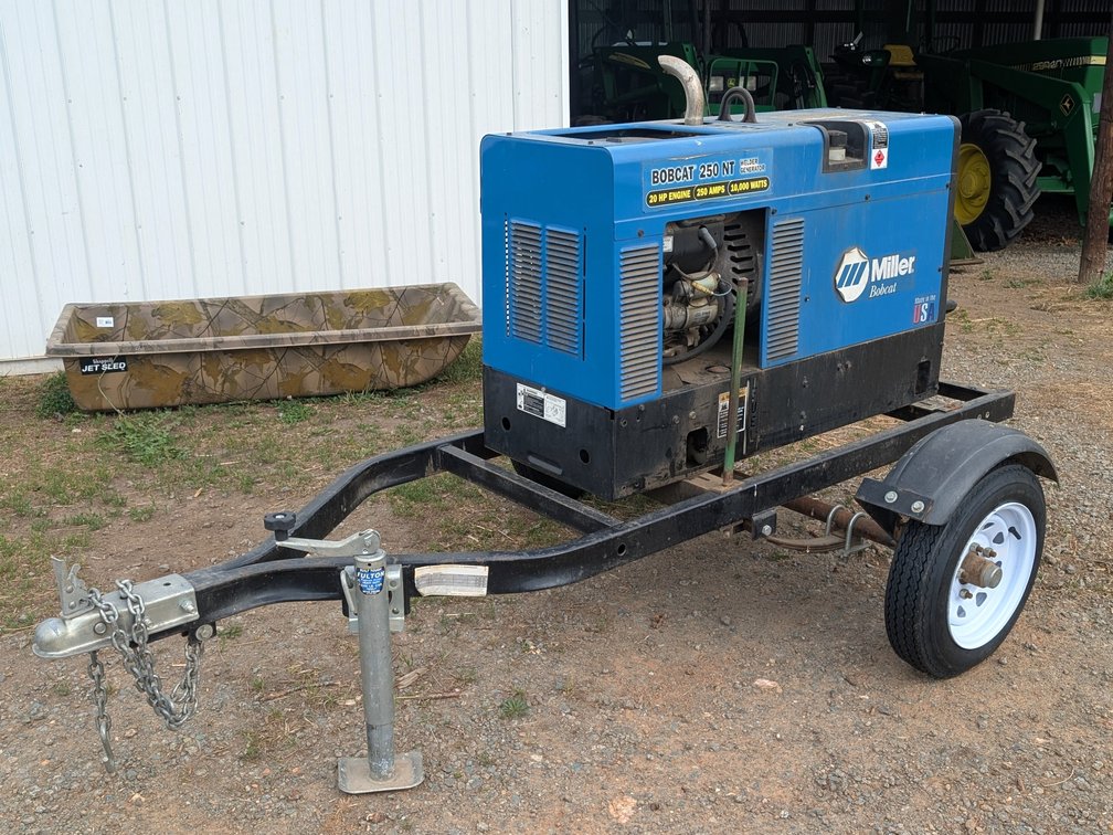Miller Bobcat 250NT Welder Generator