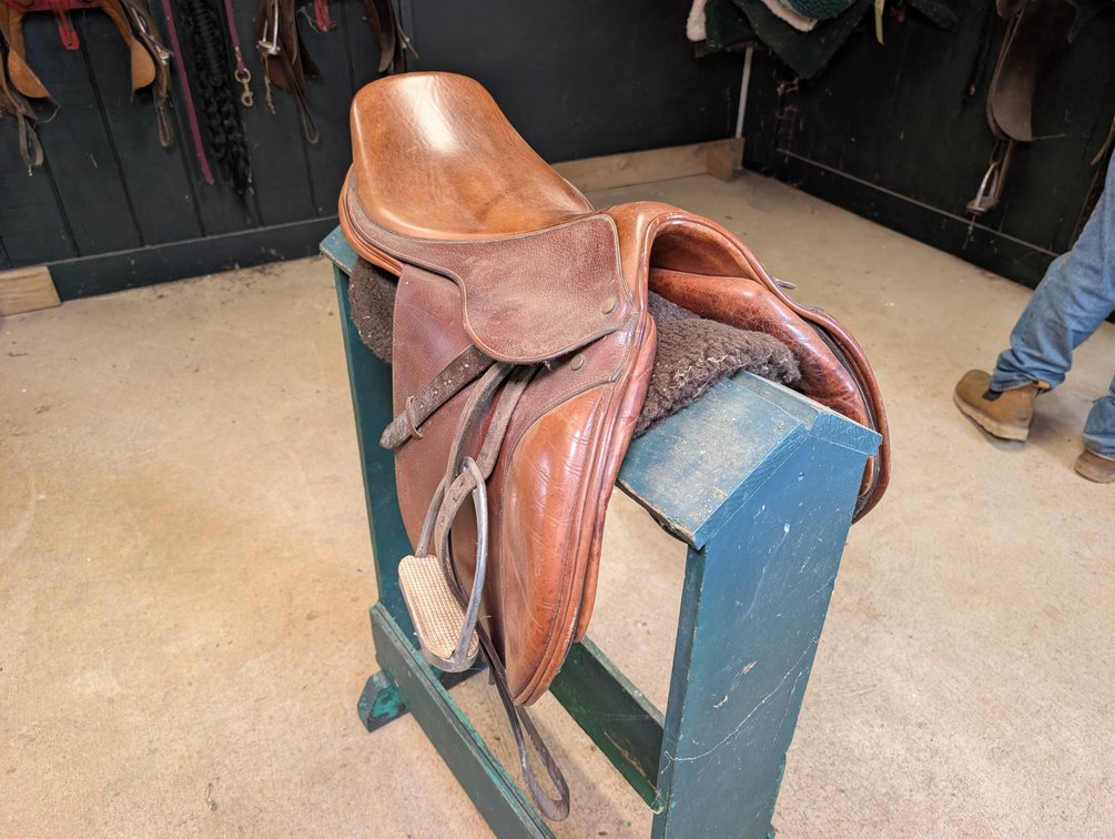 English Saddle