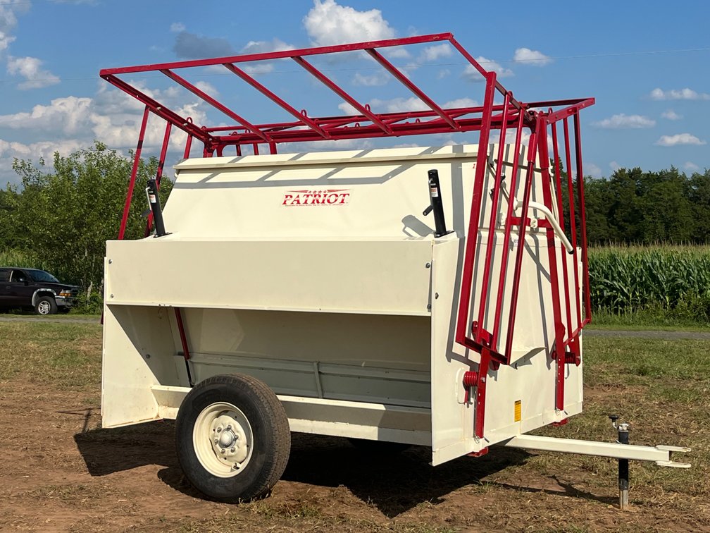 Patriot Portable Livestock Creep Feeder