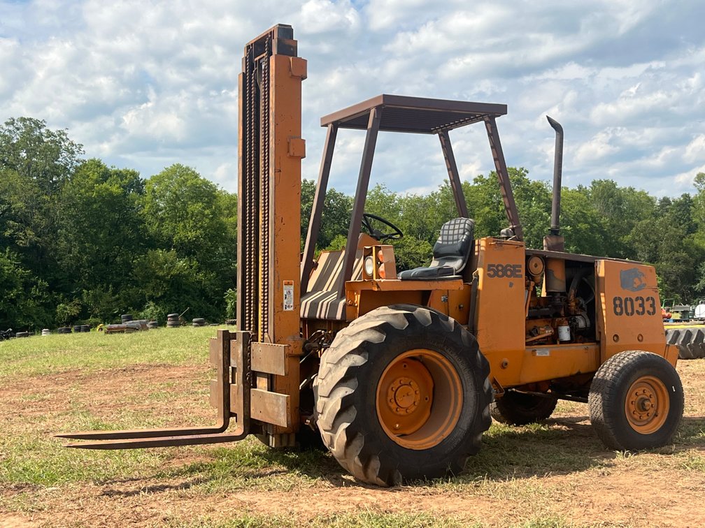 1985 Case 586E Rough Terrain Forklift