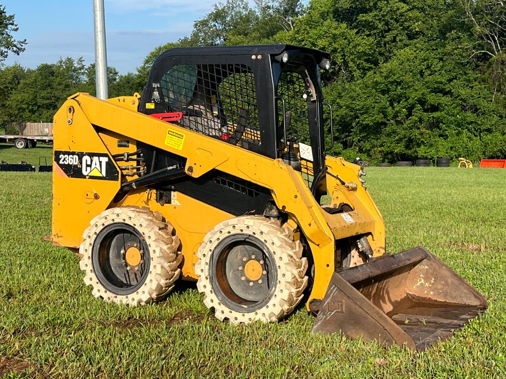 2014 Caterpillar 236D Skid Steer Loader
