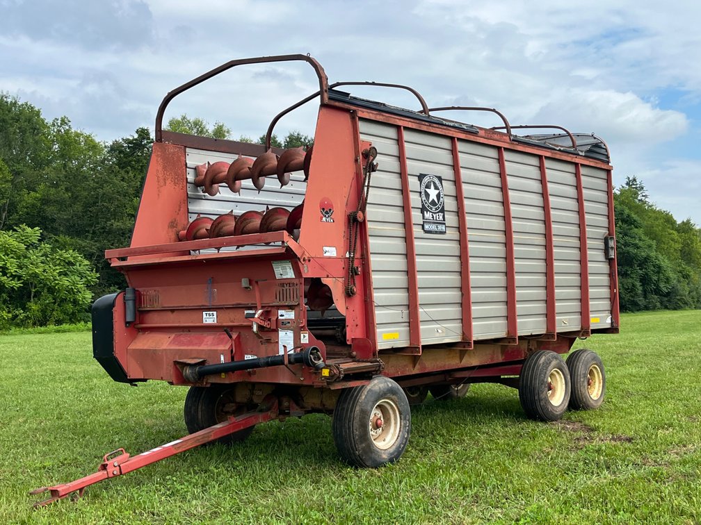 Meyer Model 3516 Forage Wagon