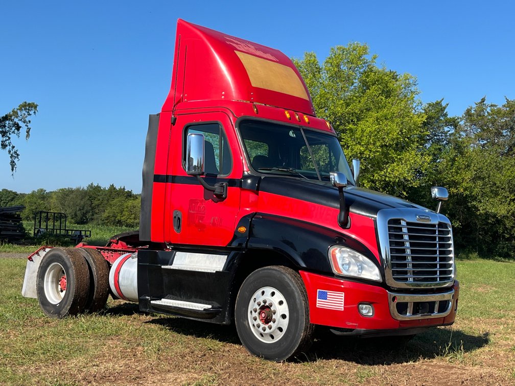 2015 Freightliner Cascadia 125 Truck