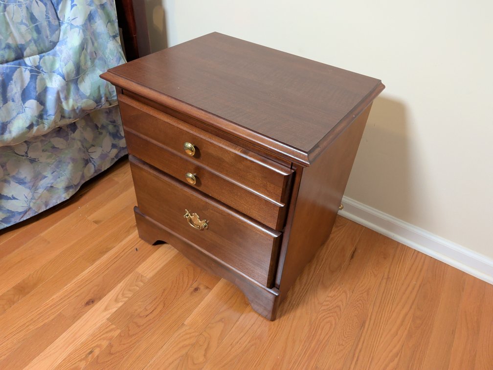 3-Drawer Nightstand