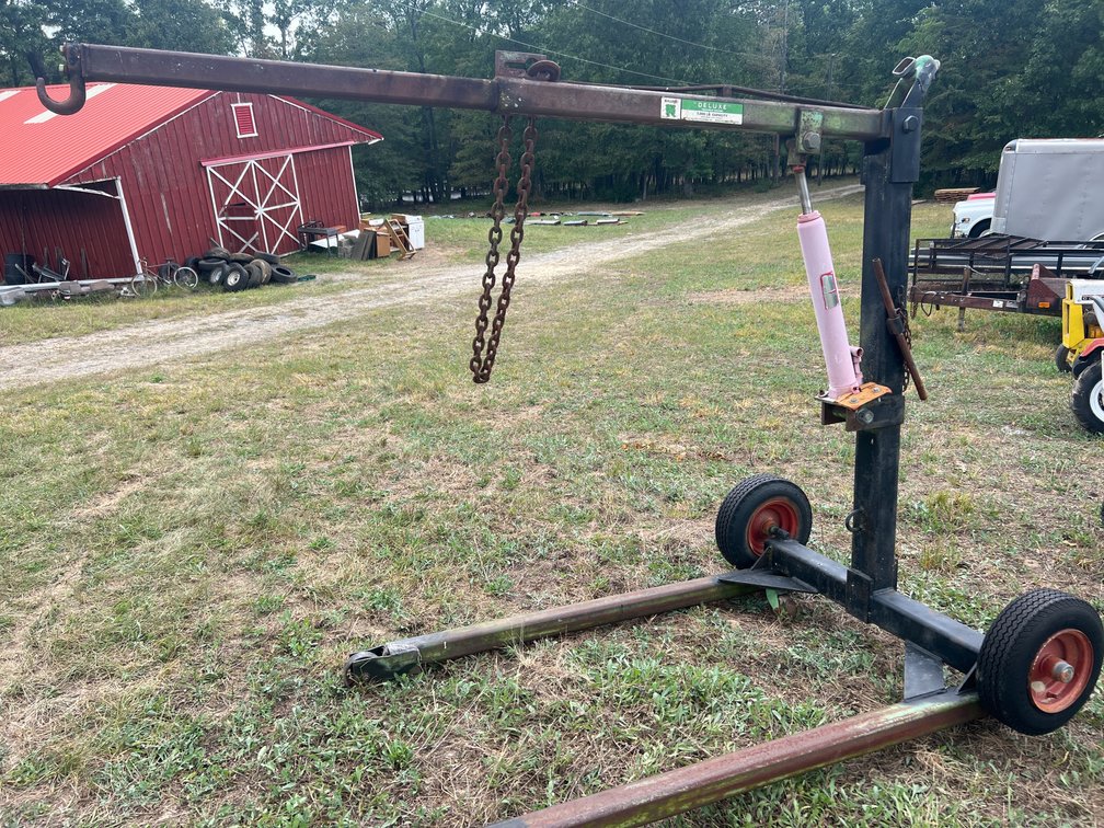 Bulldog Deluxe Towable Crane