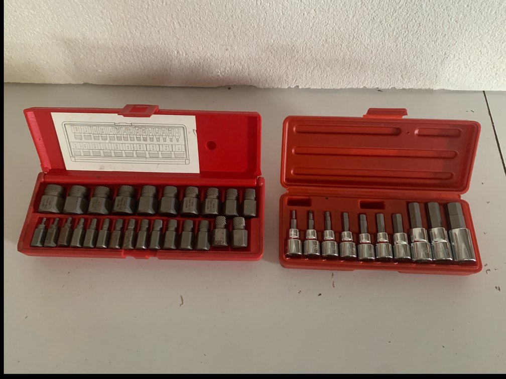 Matco 25-Piece Screw Extractor Set & Hex Bit Socket Set
