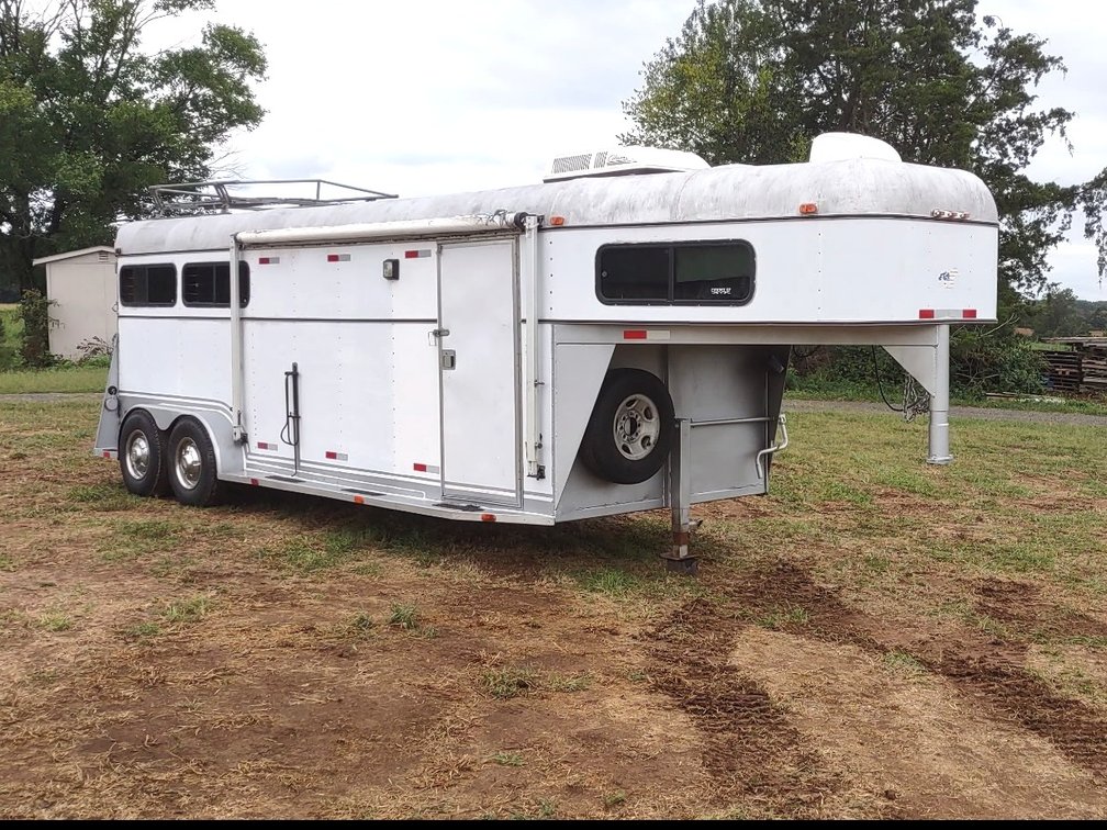 1995 World Horse Trailer