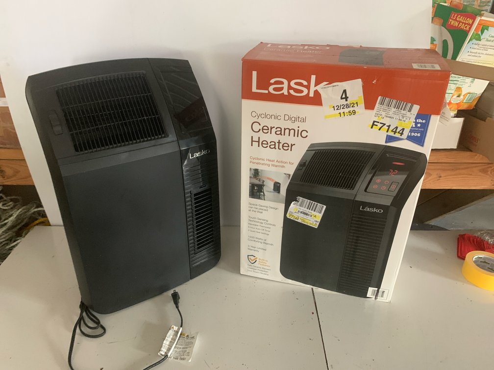 Lasko Cyclonic Digital Ceramic Space Heater, Model CC24920
