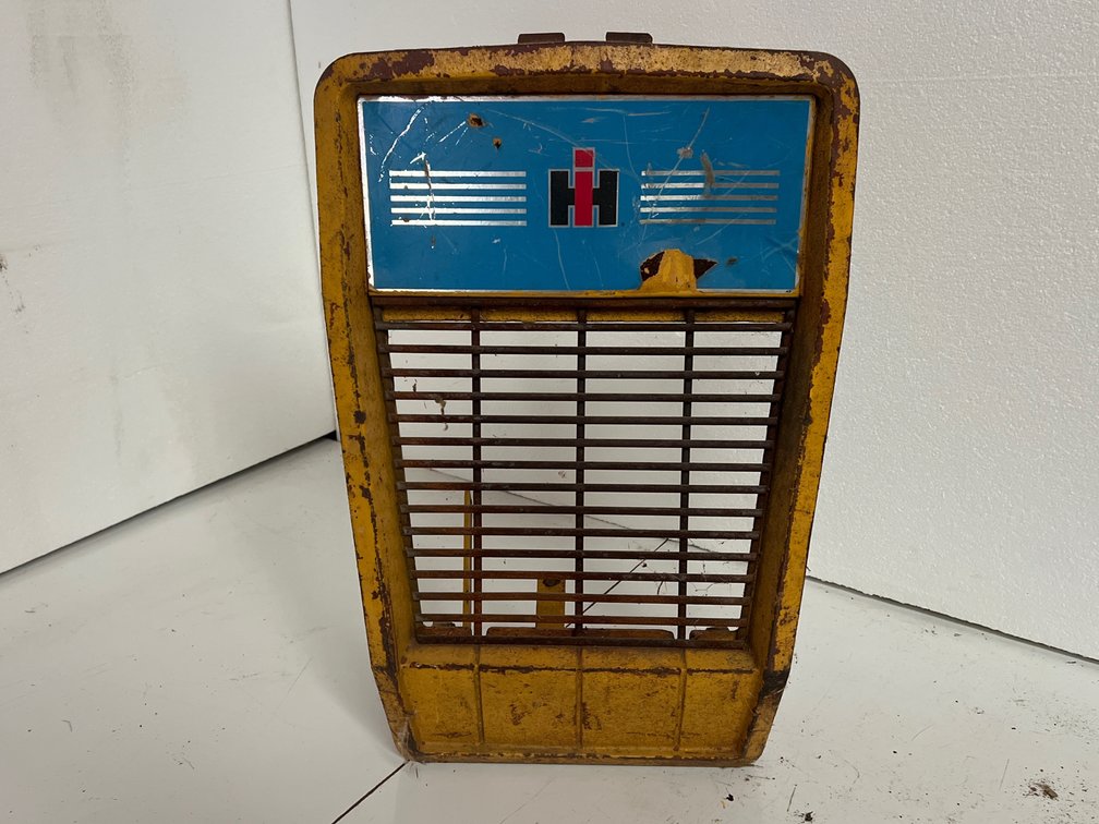 Cub Cadet Grille