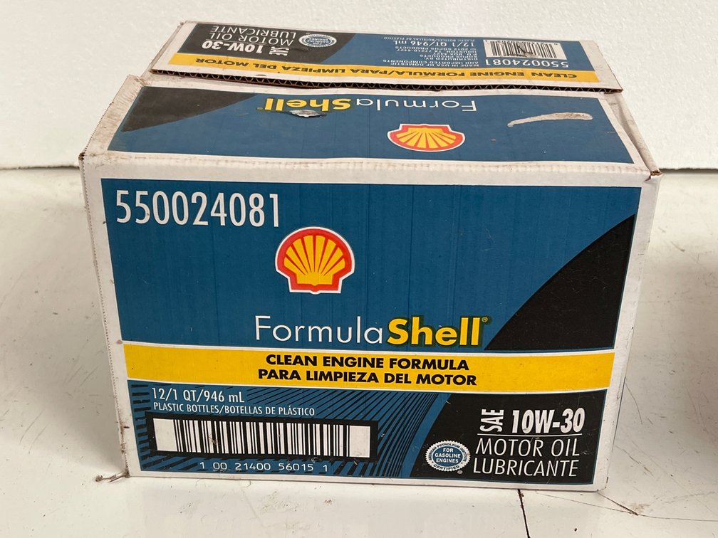 FormulaShell SAE 10W-30 Motor Oil, Case of 12 Quarts