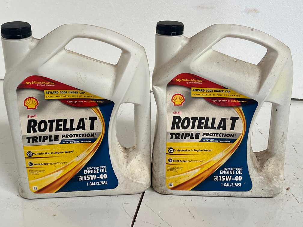 Shell Rotella T Triple Protection SAE 15W-40 Diesel Engine Oil