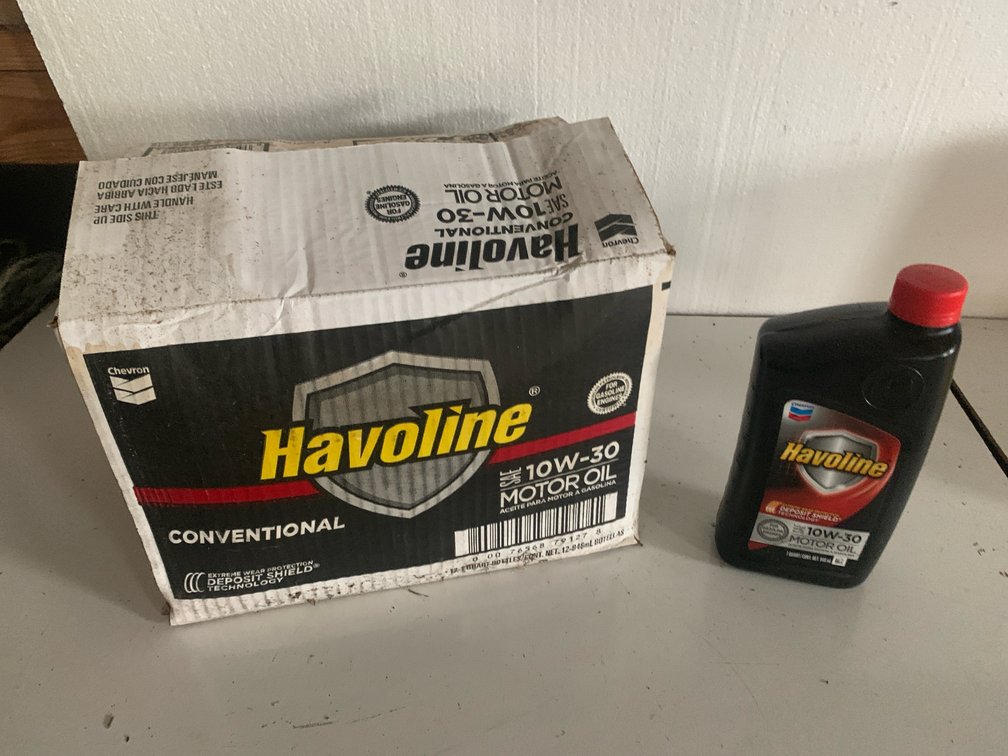 Case of 12 Havoline Conventional SAE 10W-30 Motor Oil 1-Quart Bottles