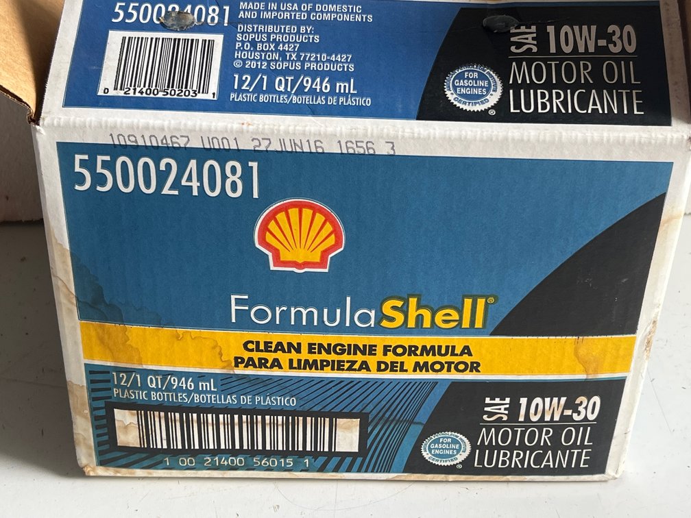 Formula Shell SAE 10W-30 Motor Oil, 12 Quarts