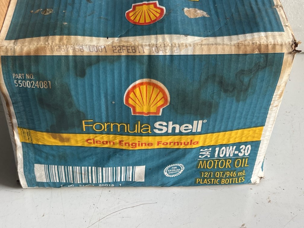 Formula Shell SAE 10W-30 Motor Oil, Case of 12