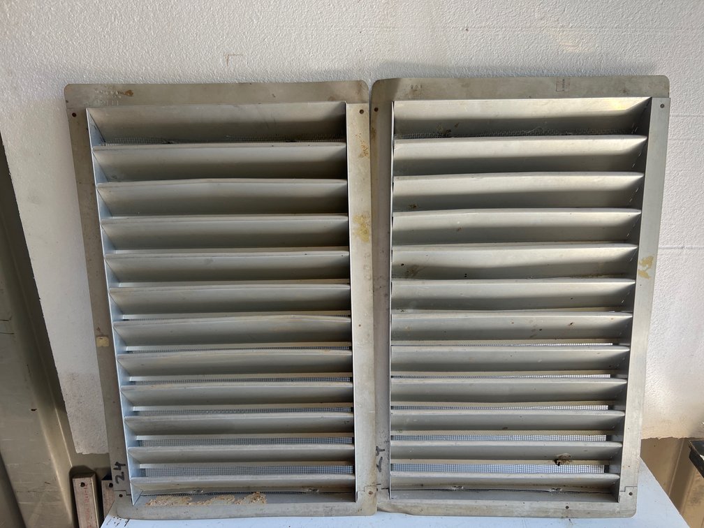 Leigh Metal Louvered Exterior Wall Vent