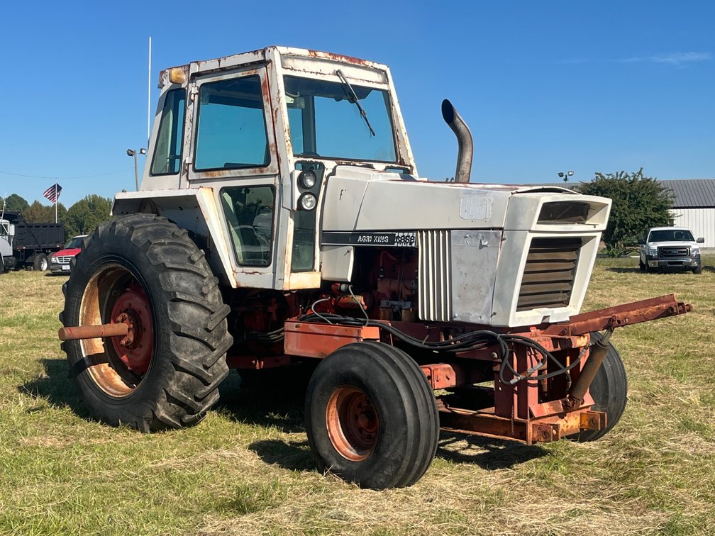 Case 1370 Agri King Tractor with Duals