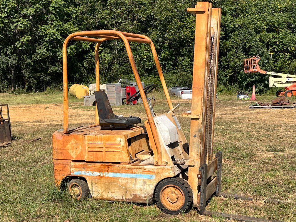 Baker FJA-030  Forklift
