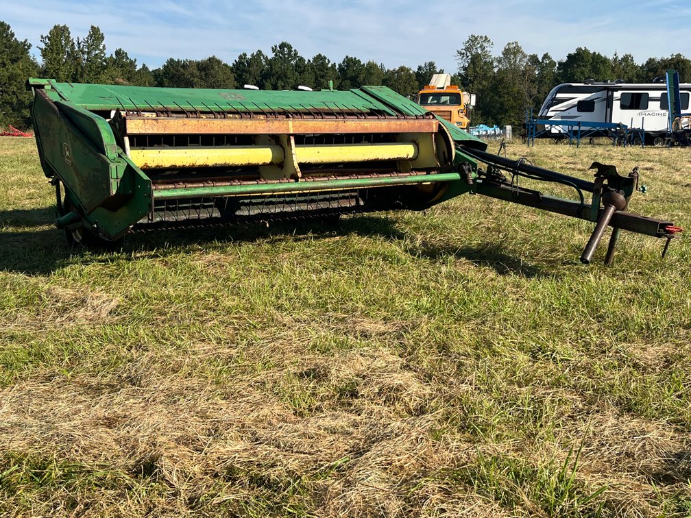 John Deere 1209 Pull-Type Mower Conditioner