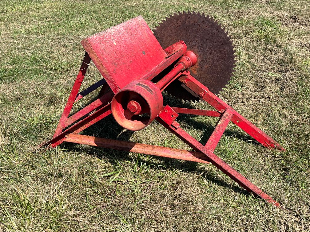 Belt-Driven Buzz Saw with Tilting Table