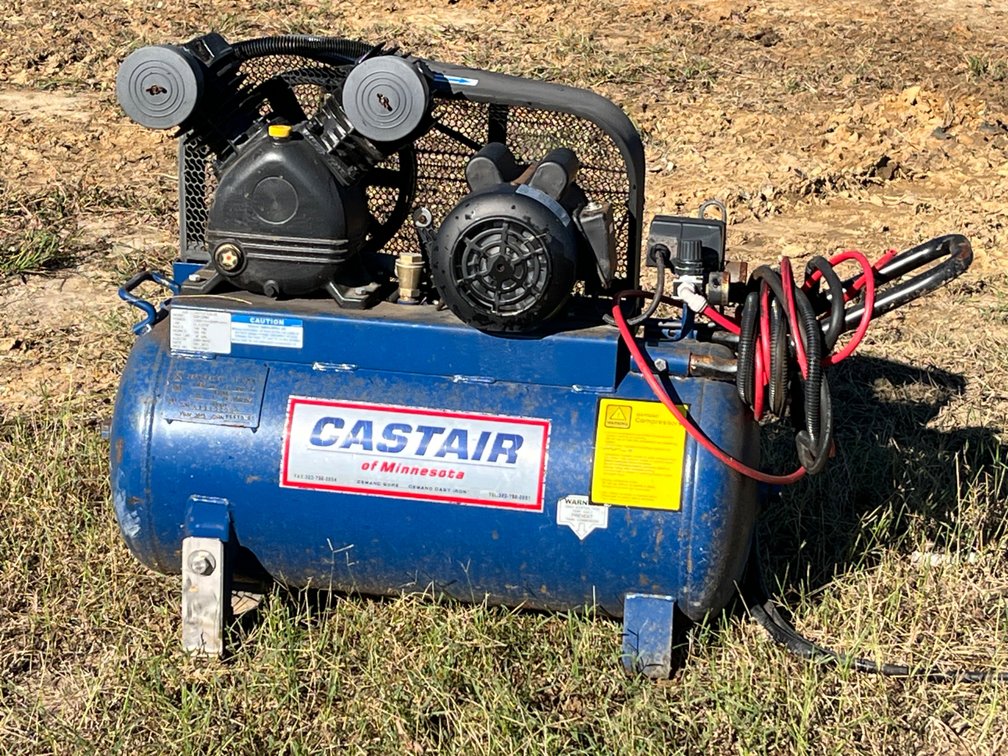 CASTAIR G3512P60 20-Gallon Horizontal Air Compressor