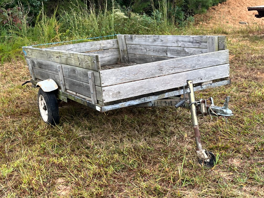 Single-Axle Utility Trailer with Wood Sideboards