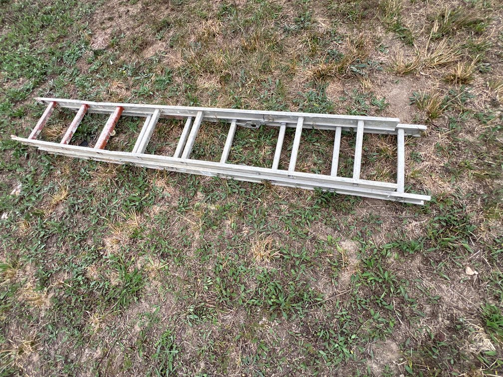 16 ft Aluminum Extension Ladder