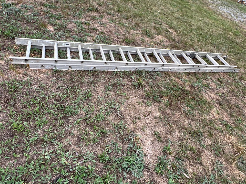 24 Ft Aluminum Extension Ladder with D-Rungs