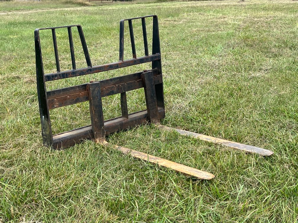 48” Quick Attach Pallet Forks