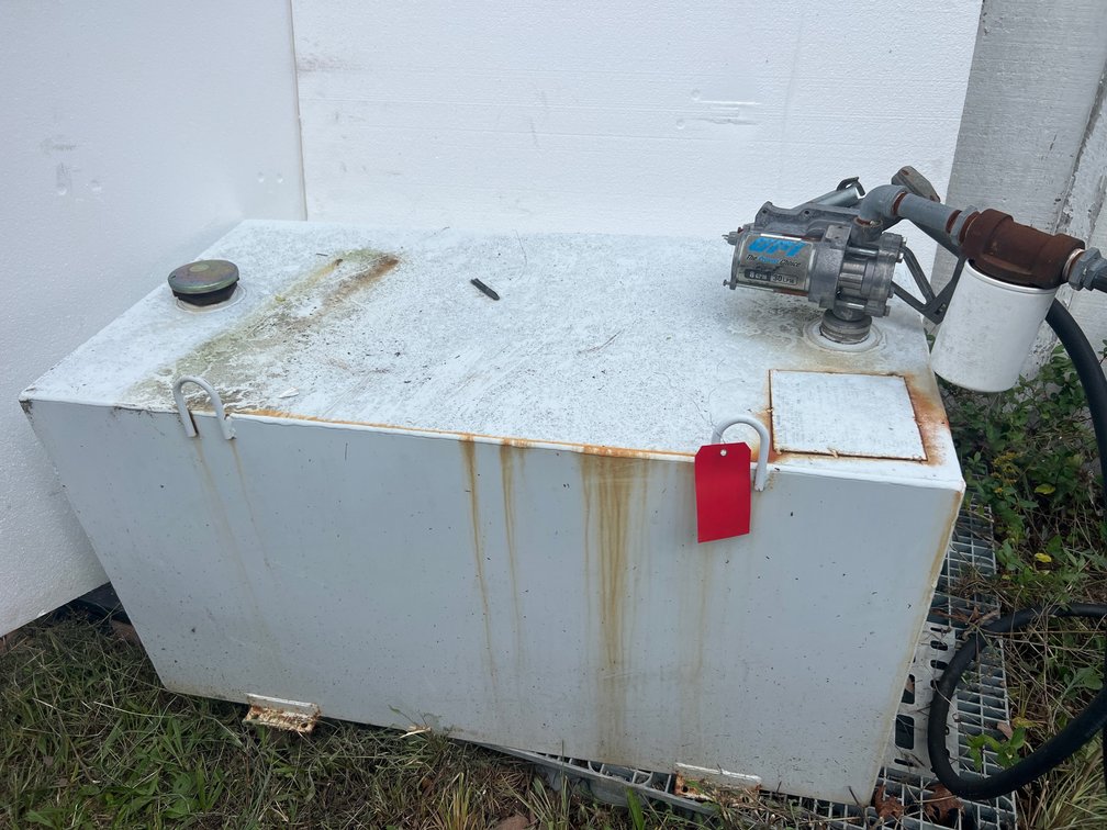Delta Consolidated Industries 100 Gallon Fuel Transfer Tank with GPI Pump