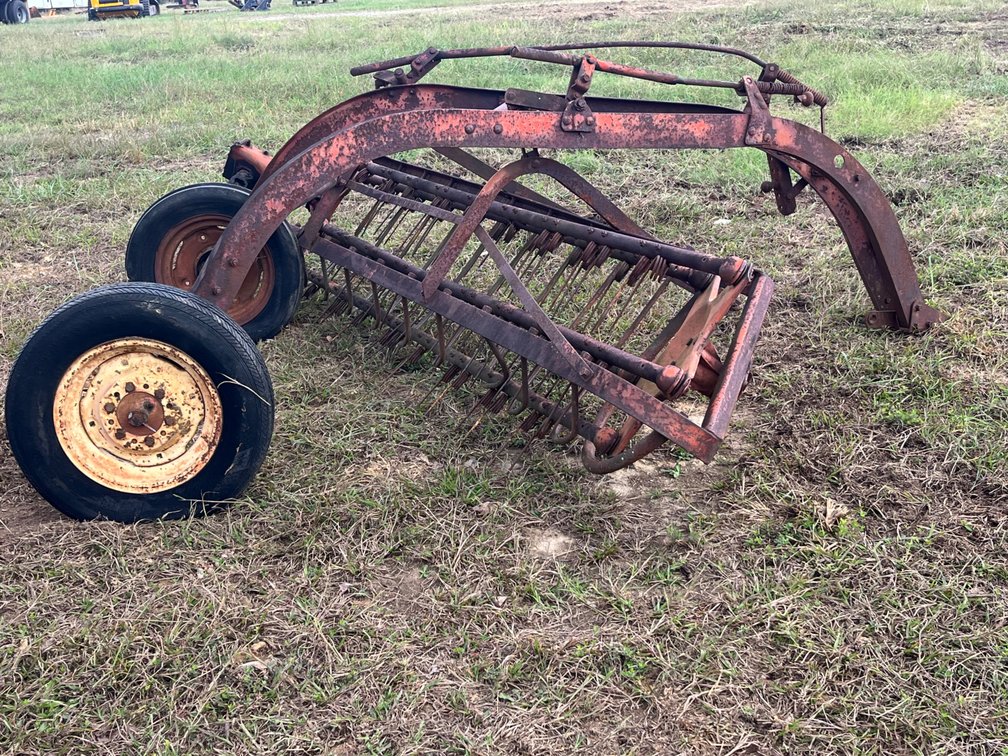 New Holland Model 55 Side-Delivery Hay Rake