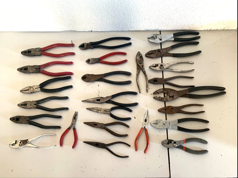 Assorted Pliers Lot
